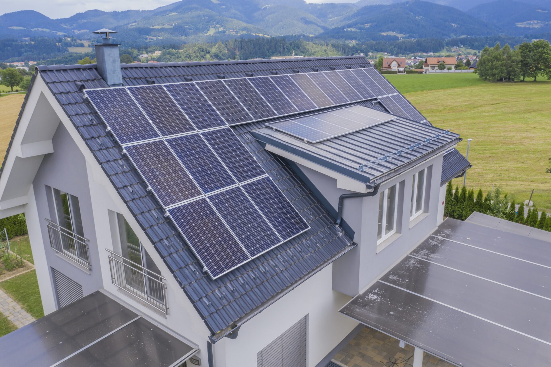 Solar Inverter 5kW Price in Pakistan